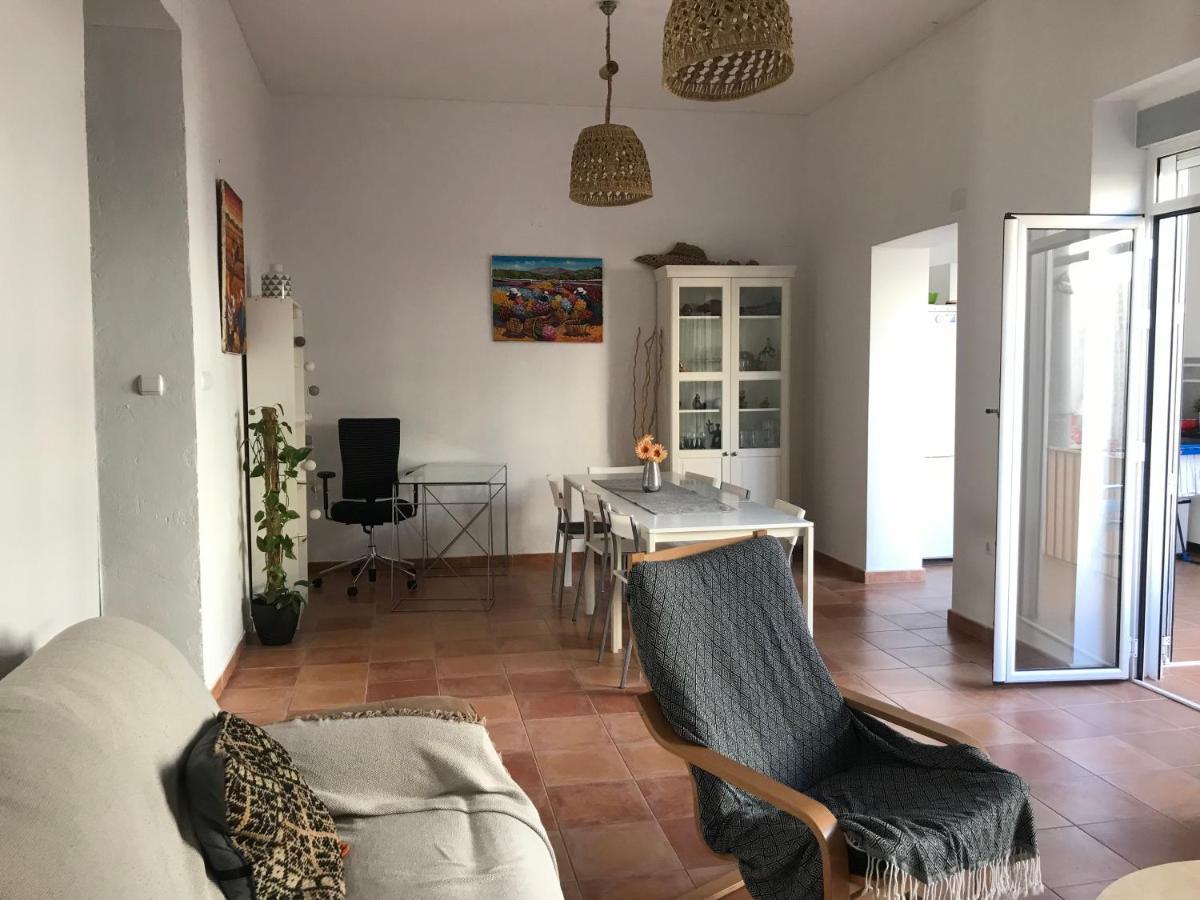 Ferienwohnung Im Zentrum Alicante Buitenkant foto