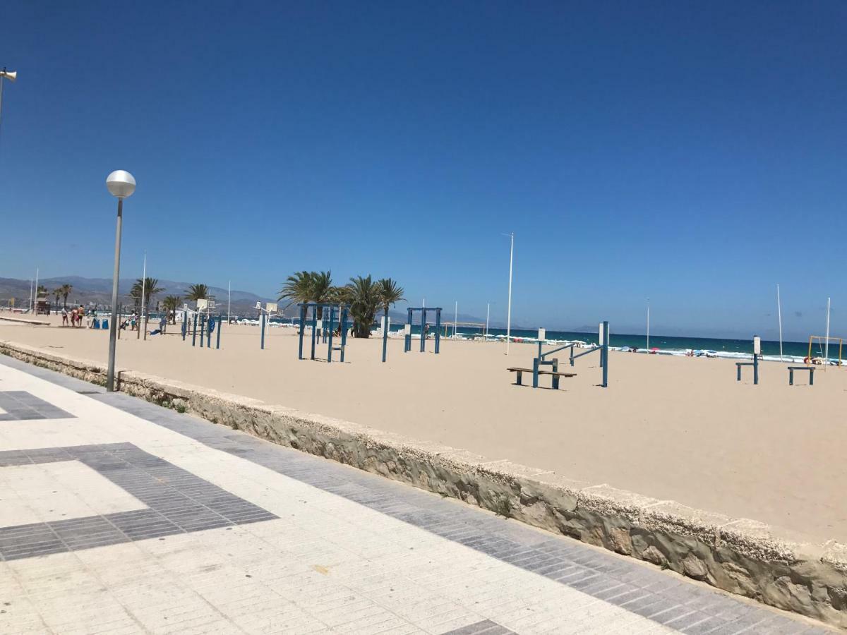 Ferienwohnung Im Zentrum Alicante Buitenkant foto