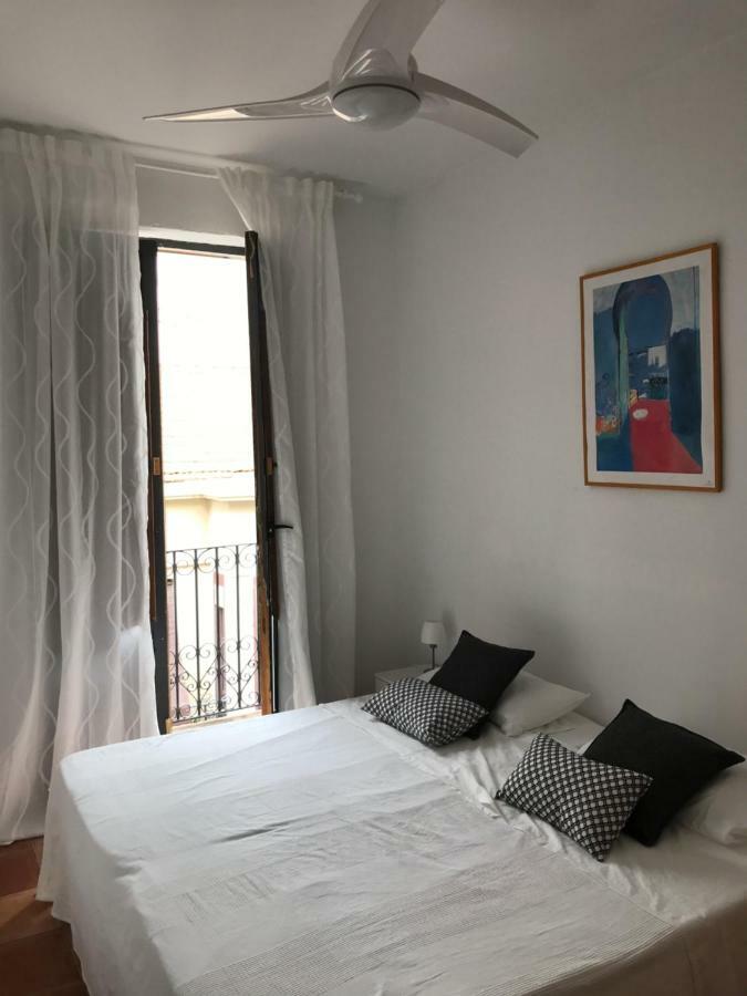 Ferienwohnung Im Zentrum Alicante Buitenkant foto