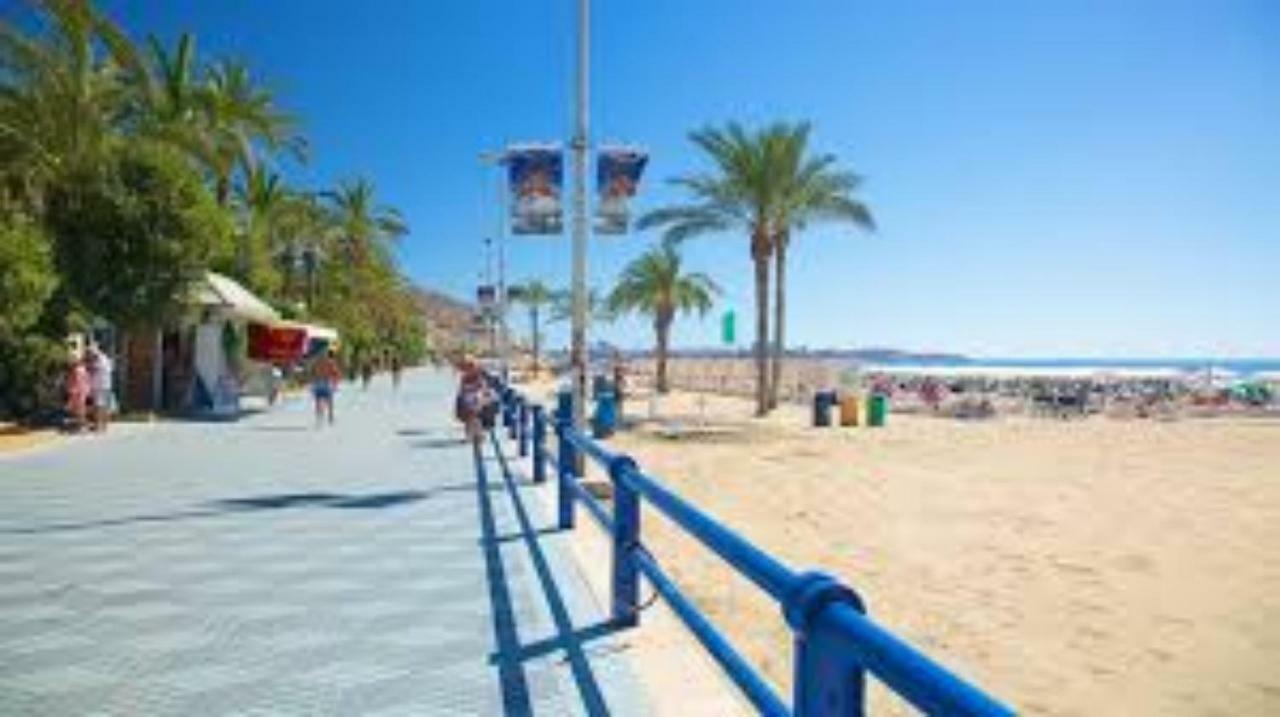 Ferienwohnung Im Zentrum Alicante Buitenkant foto